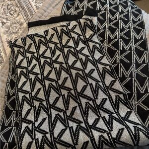 Michael Kors Black and Silver knit scarf